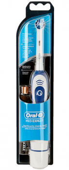 Зубная щетка Oral-B Pro 570 Cross Action