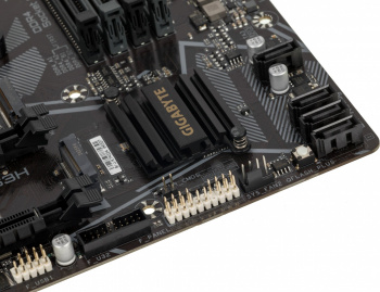 Материнская плата Gigabyte sAM4: B550M DS3H